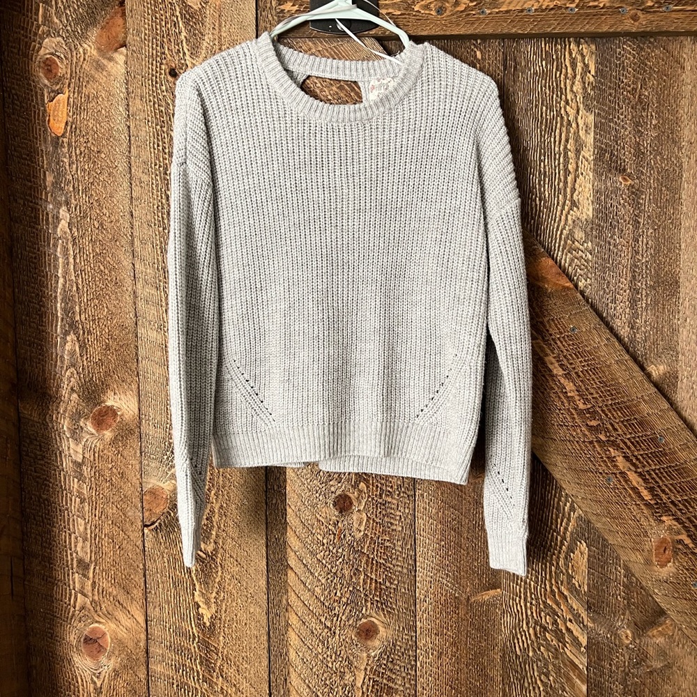 Grey sweater with open back